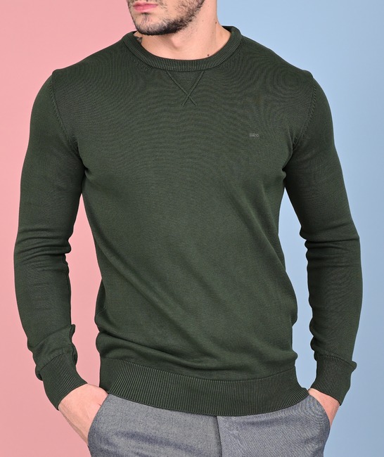 Мъжки зелен пуловер с обло деколте с орнамент