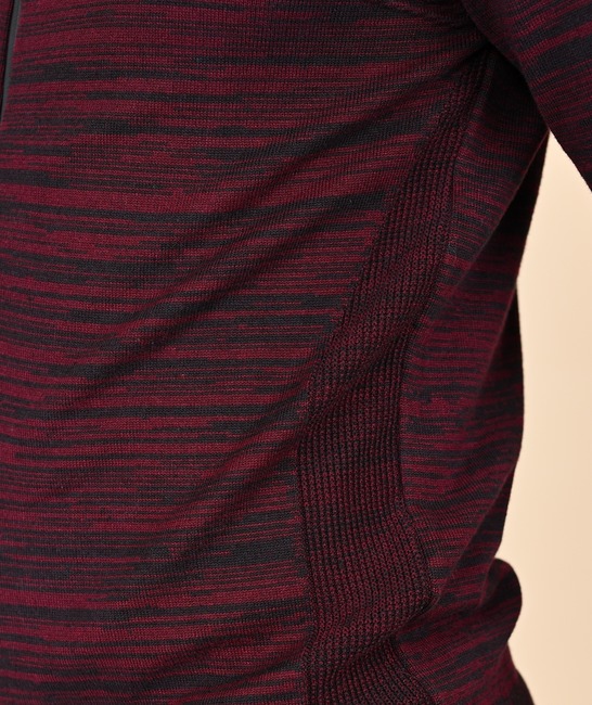 Мъжка плетена жилетка тип меланж цвят бордо с качулка