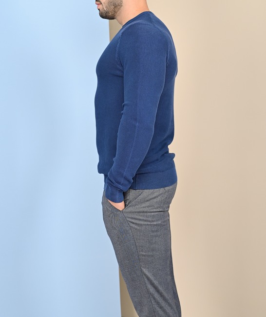 Мъжки релефен пуловер цвят син