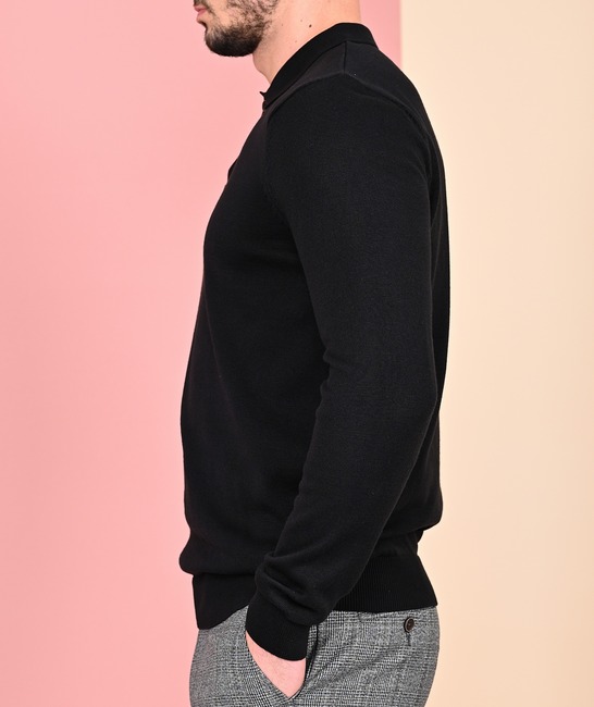 Мъжки плетен пуловер с три копчета цвят черен