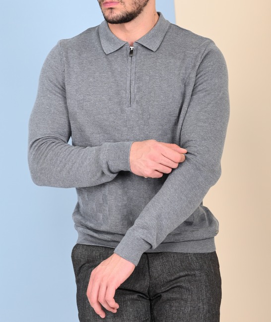 Мъжки плетен сив пуловер с цип на квадрати