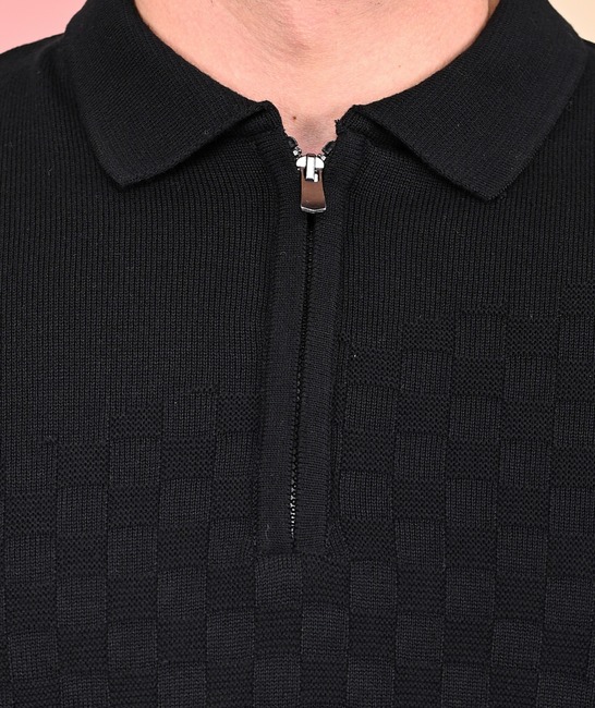 Мъжки плетен черен пуловер с цип на квадрати