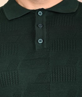 Мъжки зелен пуловер с яка и графични орнаменти