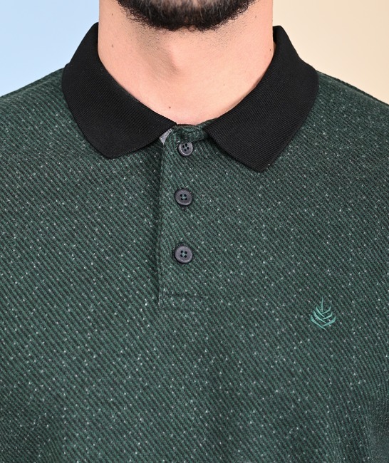 Мъжка блуза с тъмно зелена яка