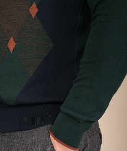 Мъжки тъмно син пуловер на ромбоиди