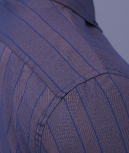 Мъжка официална раирана риза на синьо тънко райе