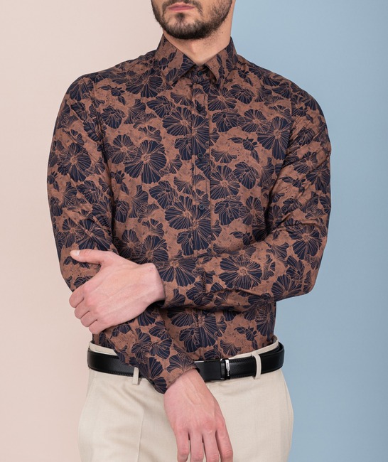 Кафява мъжка риза с акцент контурни цветя