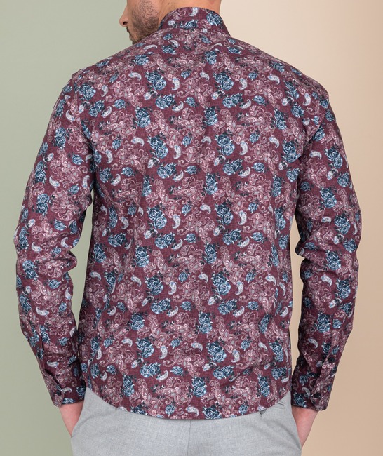 Мъжка риза цвят бордо на рози и флорални елементи