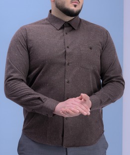 Риза в голям размер с джоб изчистена в кяфяво