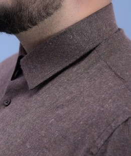 Риза в голям размер с джоб изчистена в кяфяво