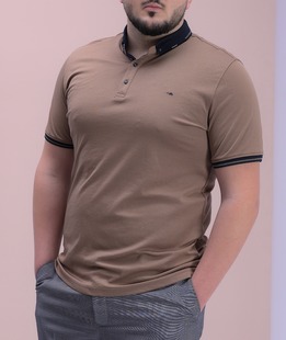 Тениска с яка с акцент лого кафява голям размер