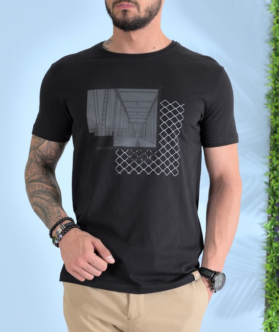 Мъжка тениска черна на щампа с мост и мрежа