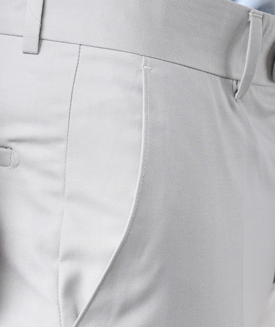 Класически мъжки панталон в светло сиво с копче