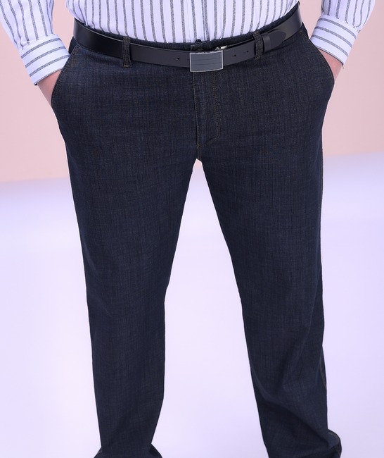 Дънков панталон с класическа кройка в цвят индиго