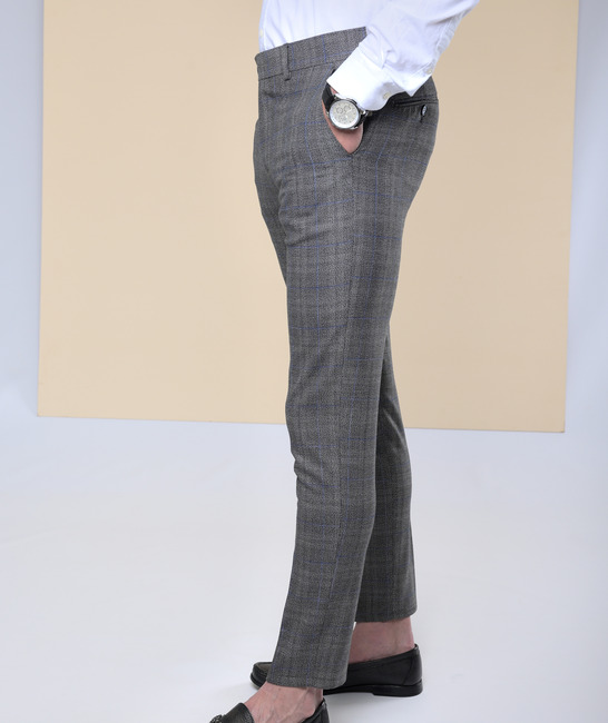 Мъжки сив структурен панталон на тънки сини линии