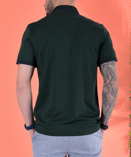 Мъжка тениска с яка изчистена тъмно зелена