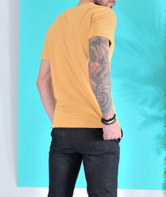 Мъжка тениска цвят горчица на ленти Clothing