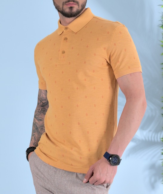 Мъжка поло тениска на ромбоиди цвят горчица