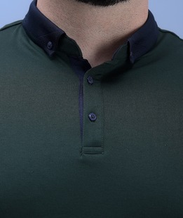 Тъмно зелена тениска голям размер с малко лого