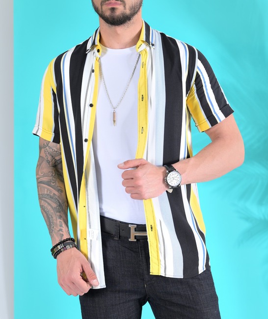 Риза с къс ръкав на жълти и сини вертикални лини