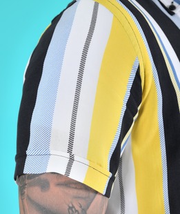 Риза с къс ръкав на жълти и сини вертикални лини