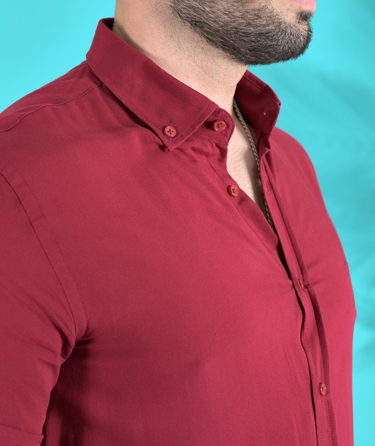 Мъжка риза с къс ръкав изчистена цвят бордо