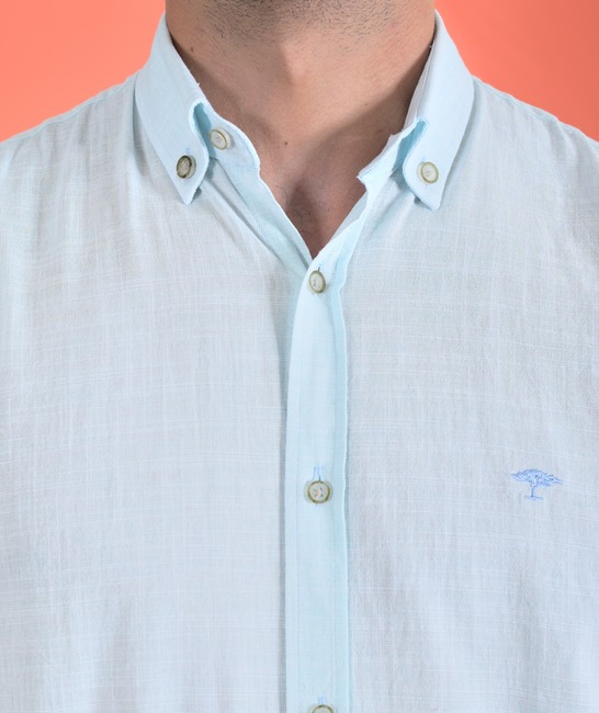 Светла синьо-зелена ленена мъжка риза с къс ръкав