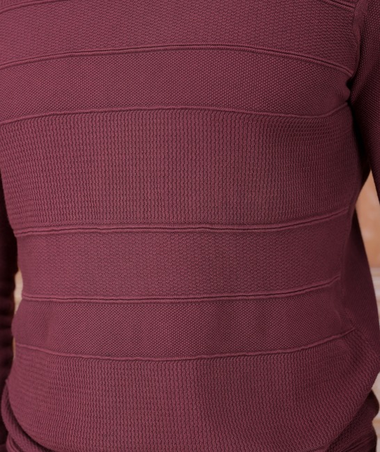 Стилен пуловер цвят бордо от варен памук