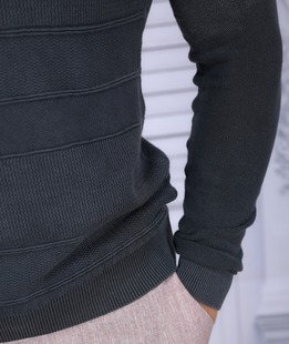 Пуловер от варен памук черен цвят