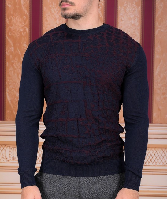 Вълнен пуловер бордо с тъмно синьо с 3D текстура на квадрати