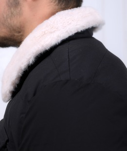 Мъжко черно стилно зимно яке с яка от пух
