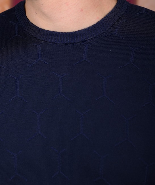Тъмно син пуловер на текстура с ромбоиди
