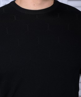 Черен мъжки пуловер на ромбоиди