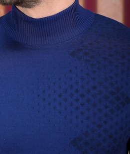 Луксозен мъжки вълнен  син пуловер с акценти