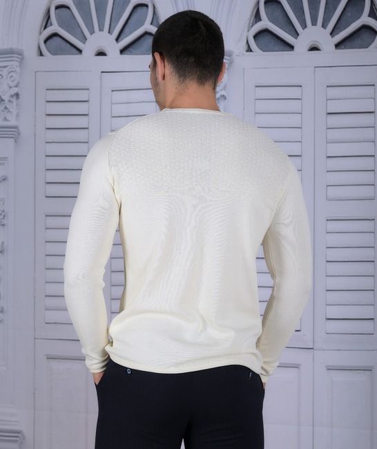 Мъжки памучен пуловер цвят екрю