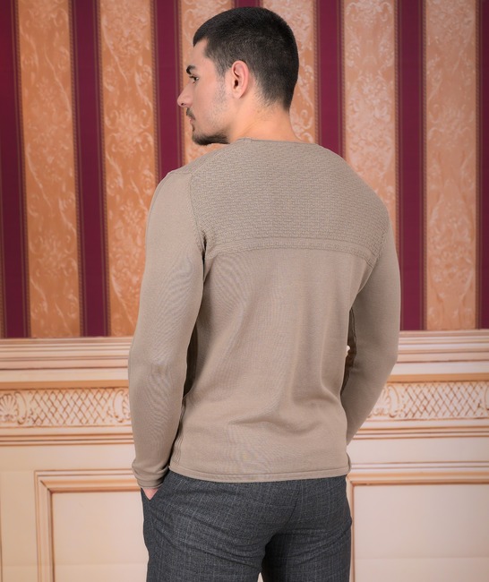 Мъжки памучен кафяв пуловер  с акцент решетка