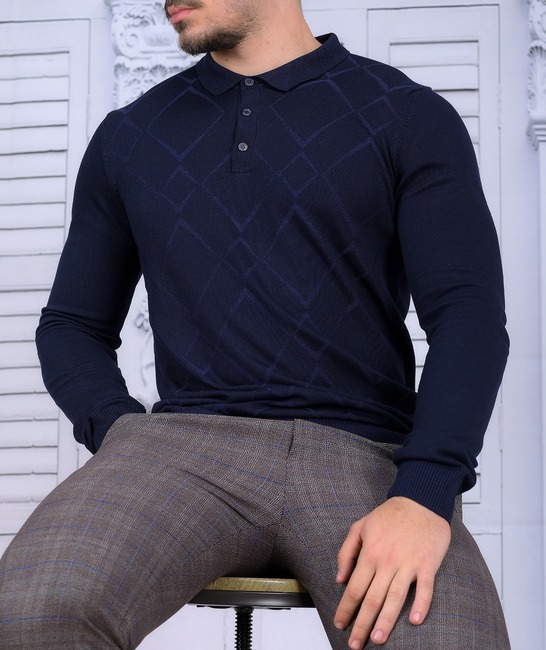 Мъжки тъмно син пуловер с яка на орнаменти ромбоиди