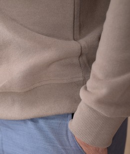 Кафява блуза с щампа на вълни елегантна