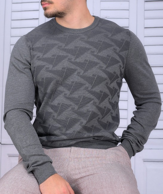 Сив елегантен мъжки пуловер на триъгълници
