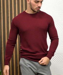 Пуловер в бордо на вафлички мъжки