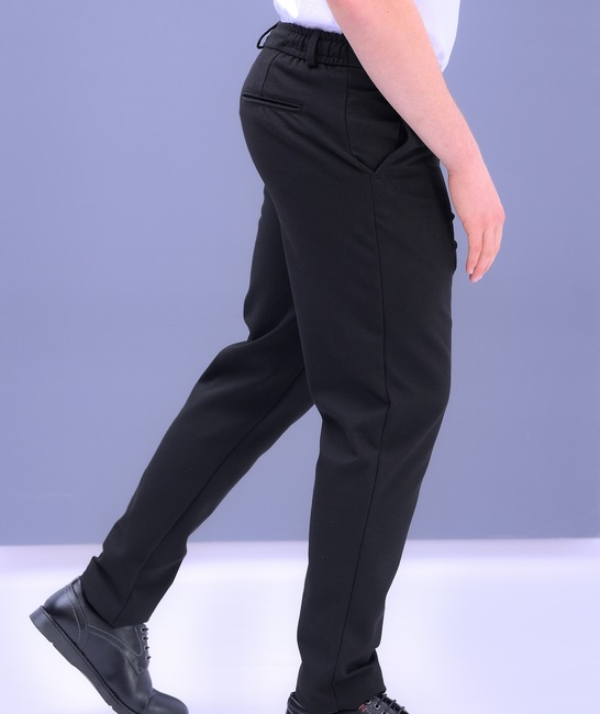 Черен елегантен панталон от Gipe с 4 джоба