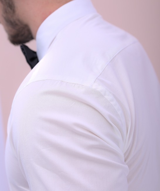 Официална мъжка риза със скрито закопчаване в екрю