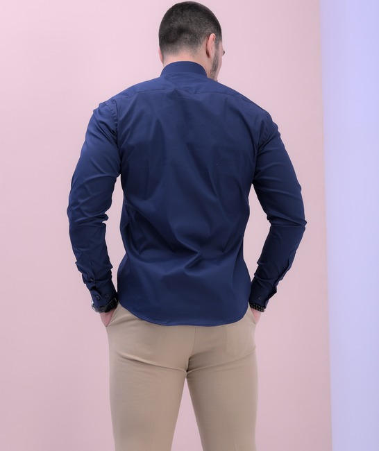 Риза със скрито закопчаване мъжка  в тъмно синьо