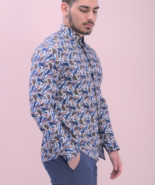 Многоцветна мъжка риза на триъгълници дигитален принт