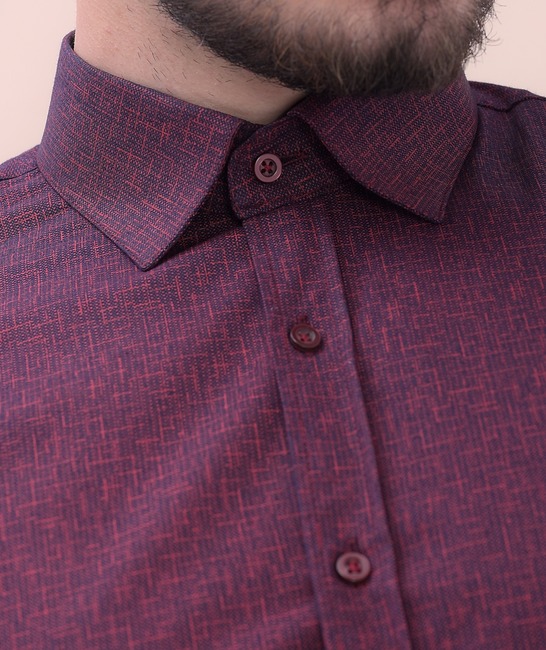 Елегантна официална мъжка риза в бордо на малки ивици