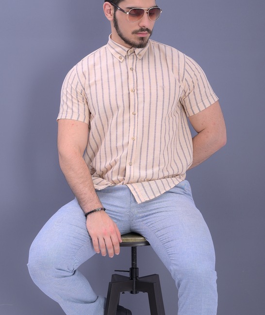 Мъжка ленена риза в бежово на кафяви райета