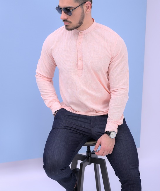 Ленена мъжка риза с попска яка с половин закопчаване в цвят диня