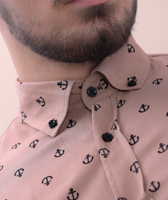 Мъжка риза с къс ръкав в кафяво на котви