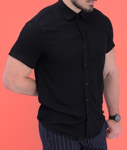 Стилна изчистена черна риза с къс ръкав мъжка