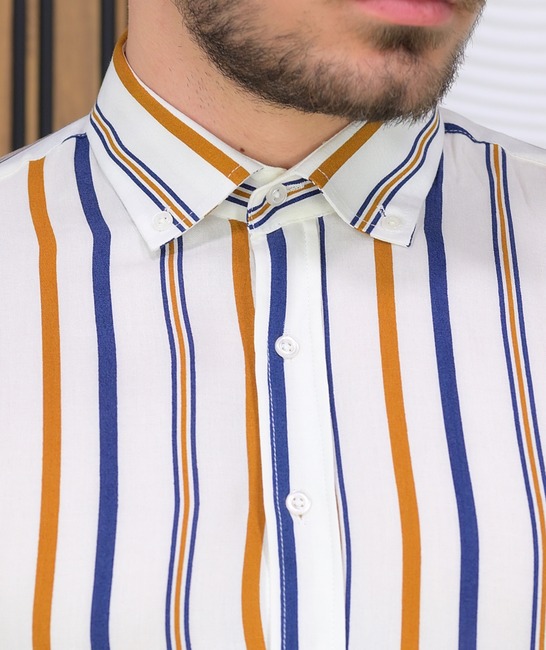 Раирана риза в горчица и синьо с къс ръкав от вискоза